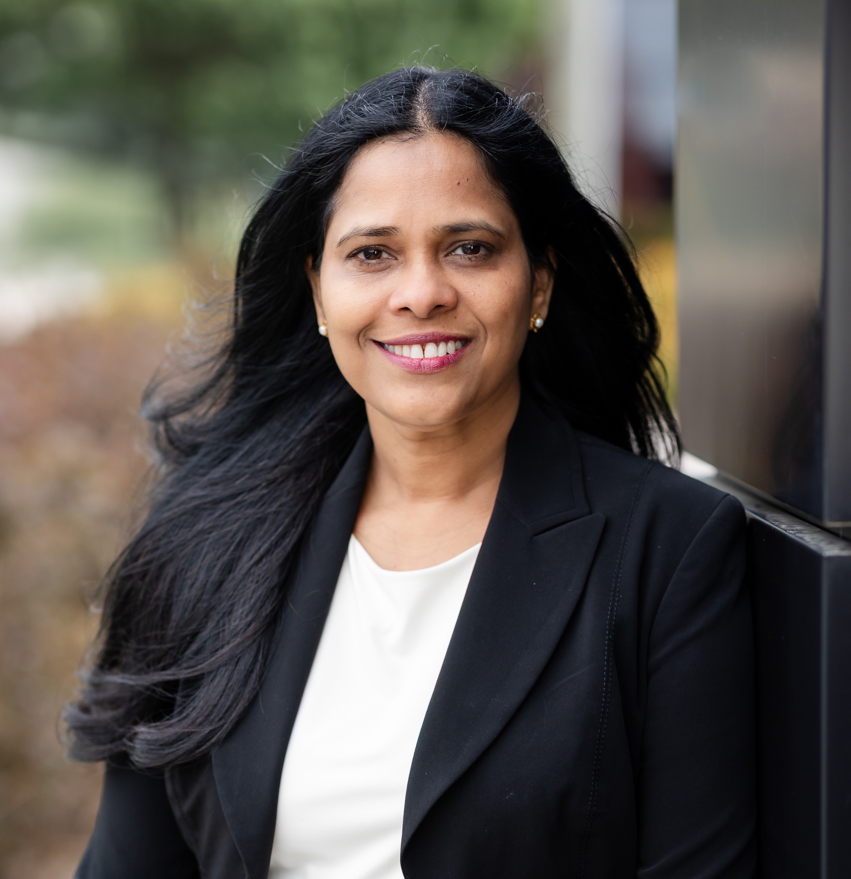 Thaya Muhunthan, CPA, CMA (UK)